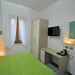 Pensión Adriana 4*